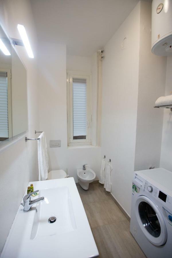 Apartment Via Treviso 6 Милан Экстерьер фото